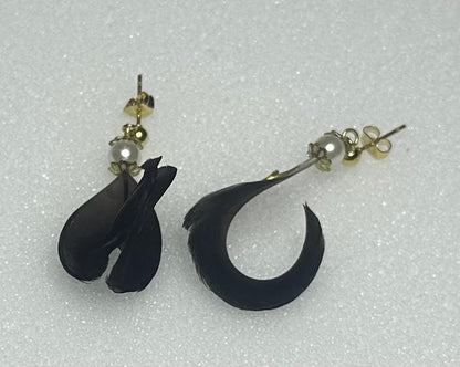 Mallard Drake Curly Q Feather Earrings by Dakota Feather Creations